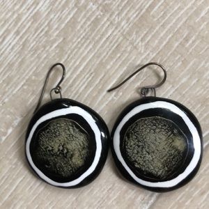 Artisan minimalist round black and white earrings